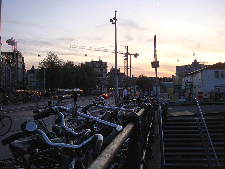 bikes_amsterdam.jpg
