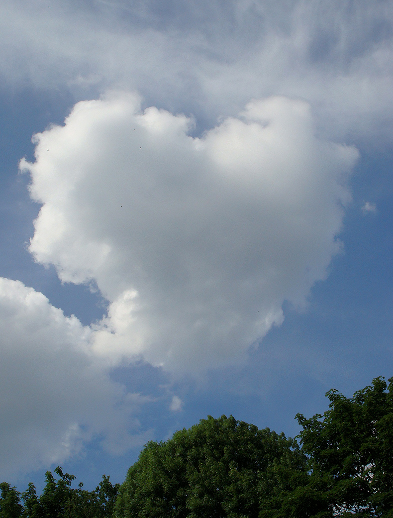 cloud_heart.jpg